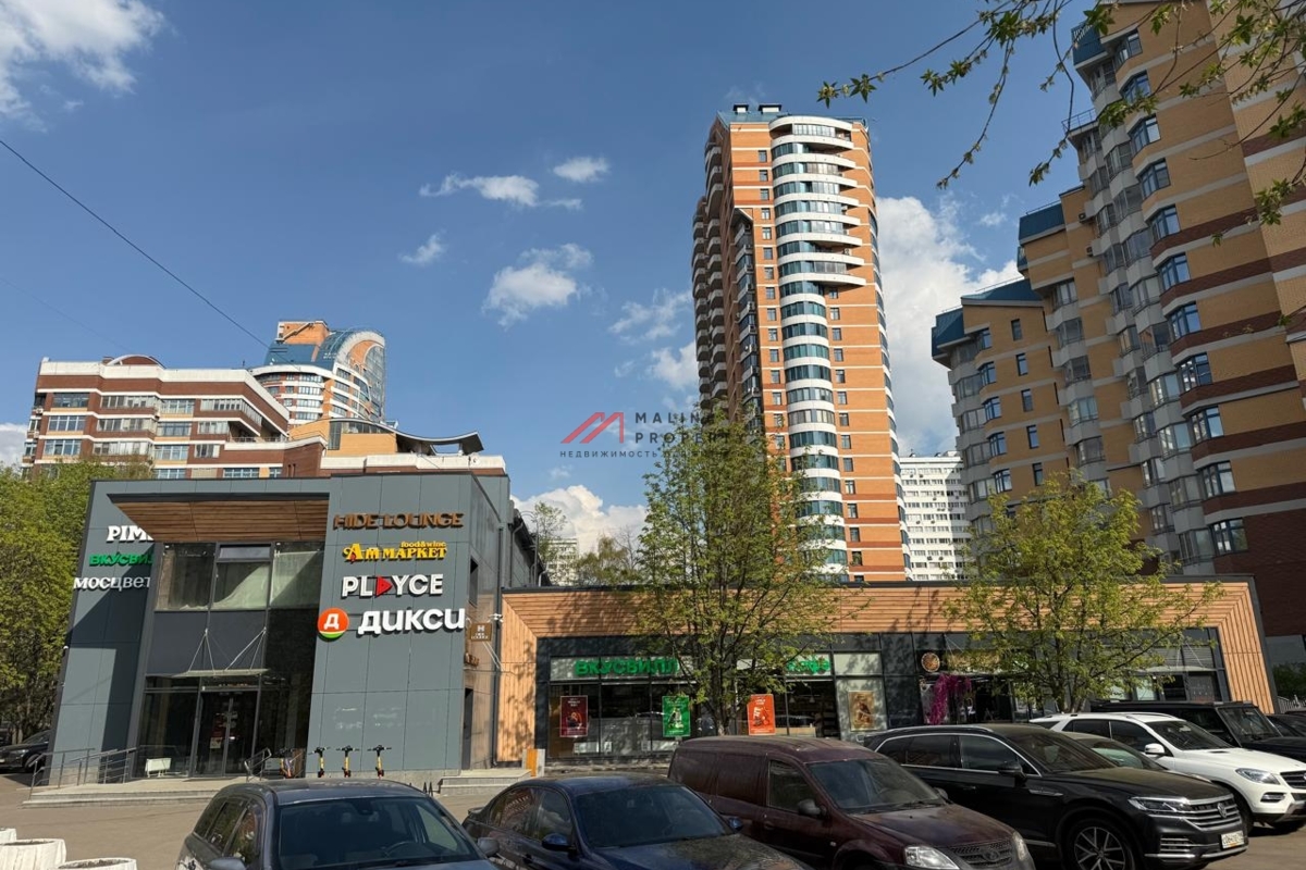 Продажа помещения с магазином Мосцветок на Ленинском проспекте