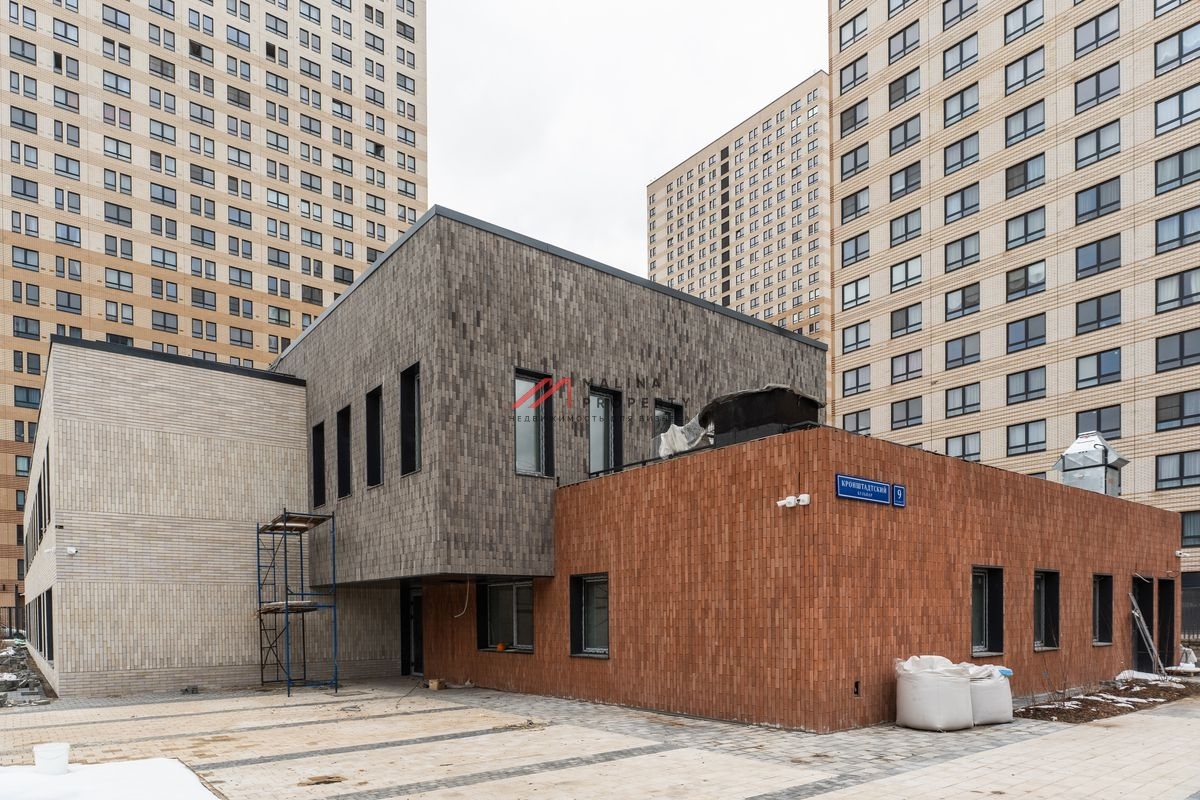 Продажа здания с арендатором в ЖК Кронштадтский 9