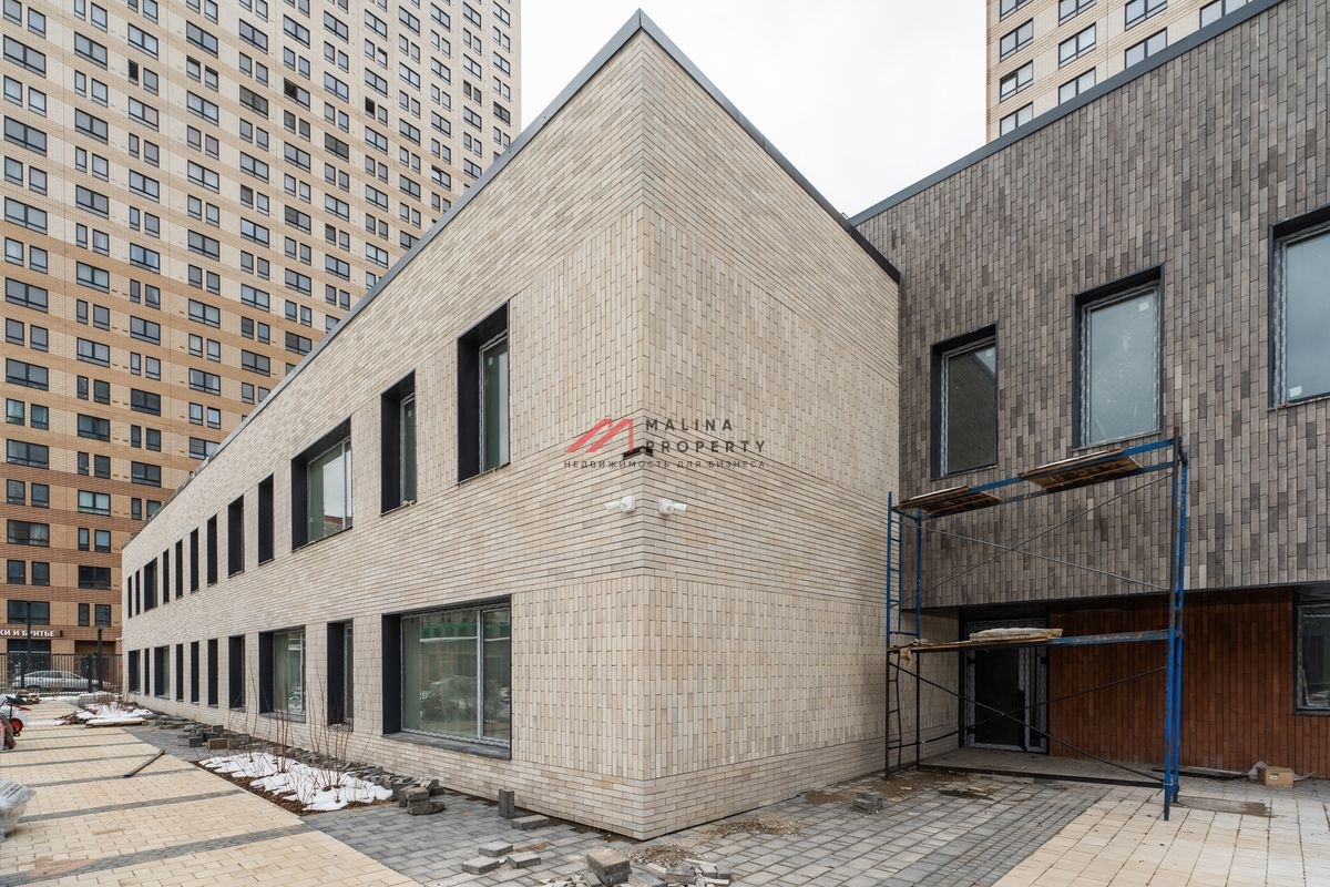 Продажа здания с арендатором в ЖК Кронштадтский 9