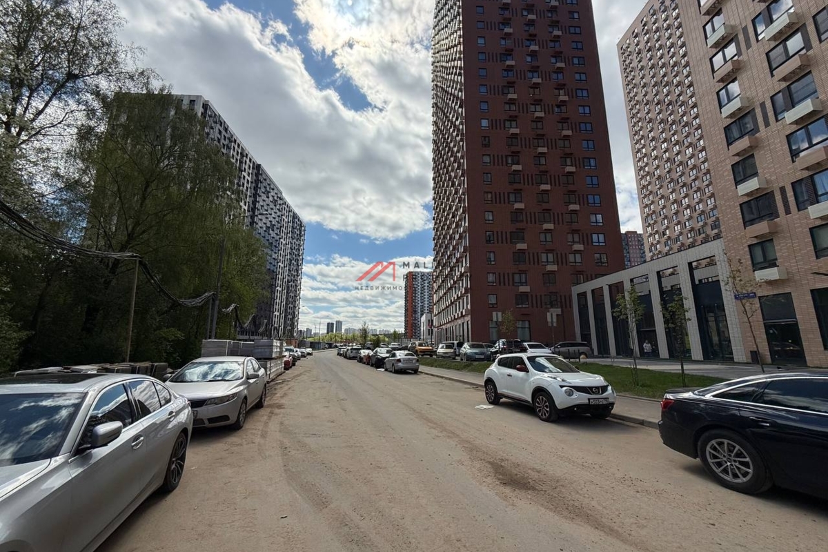 Продажа помещения в ЖК "Митинский лес" 