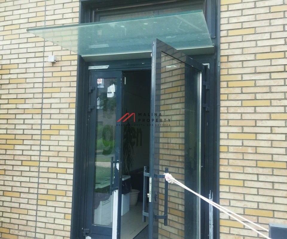 Продажа торгового помещения с арендатором в ЖК "Лефортово парк" 