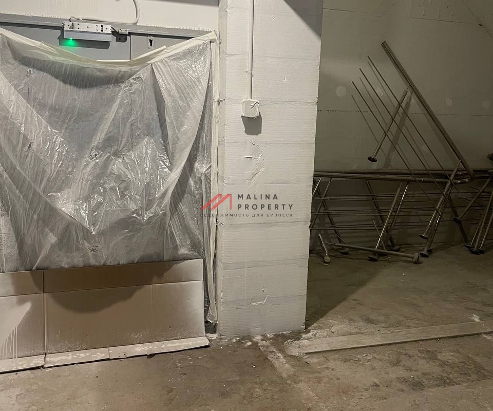 Продажа торгового помещения на выходе из метро