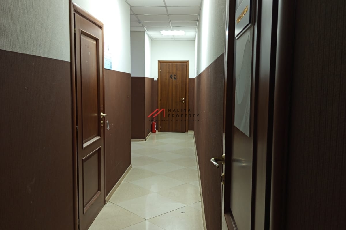 Продажа помещения с арендаторами в ЖК Апрелевский