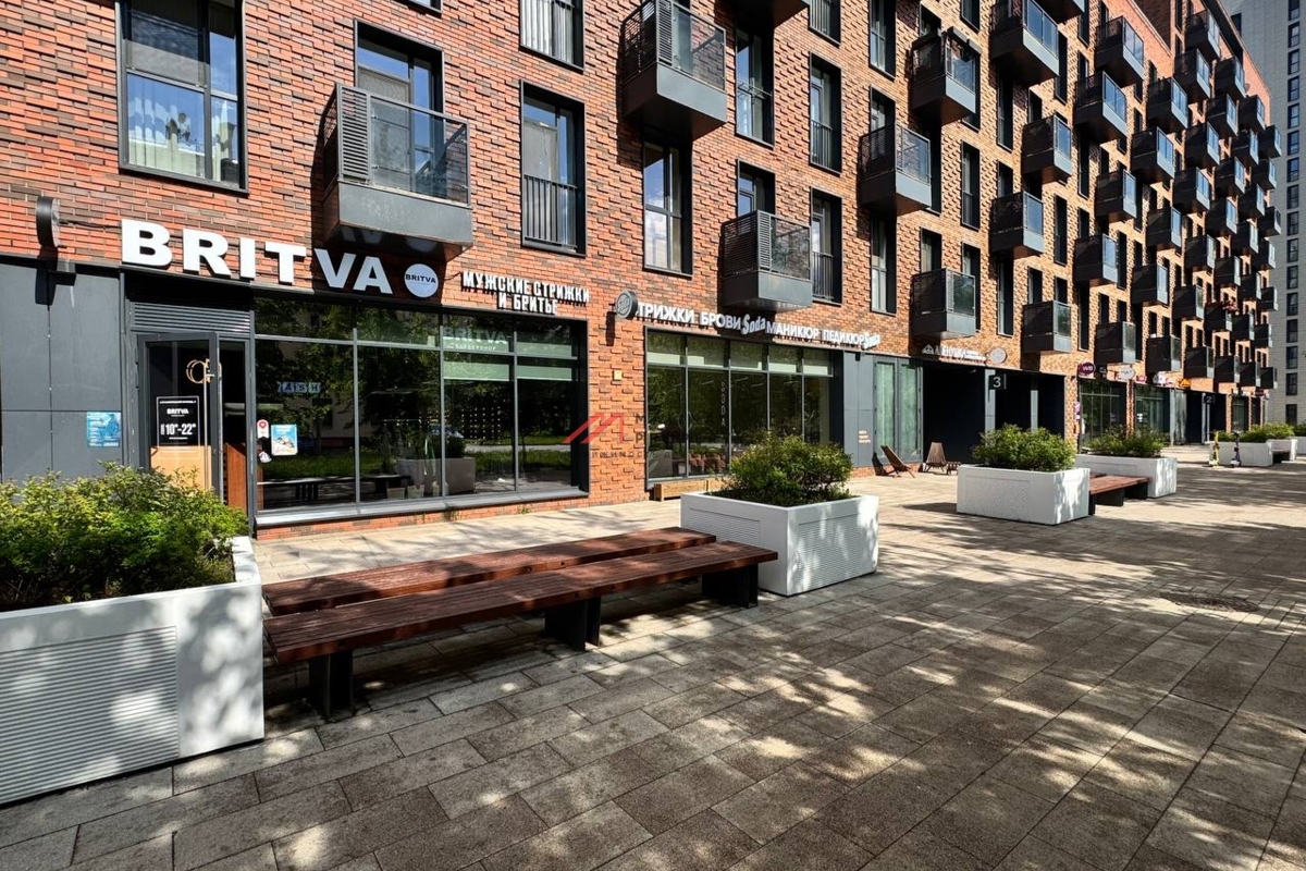 Продажа торгового помещения с арендаторами