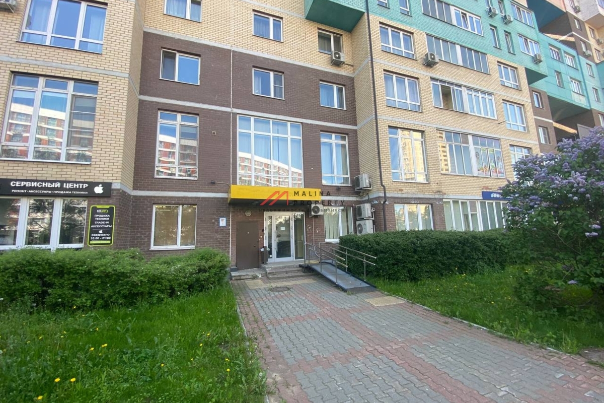 Аренда торгового помещения в жилом доме