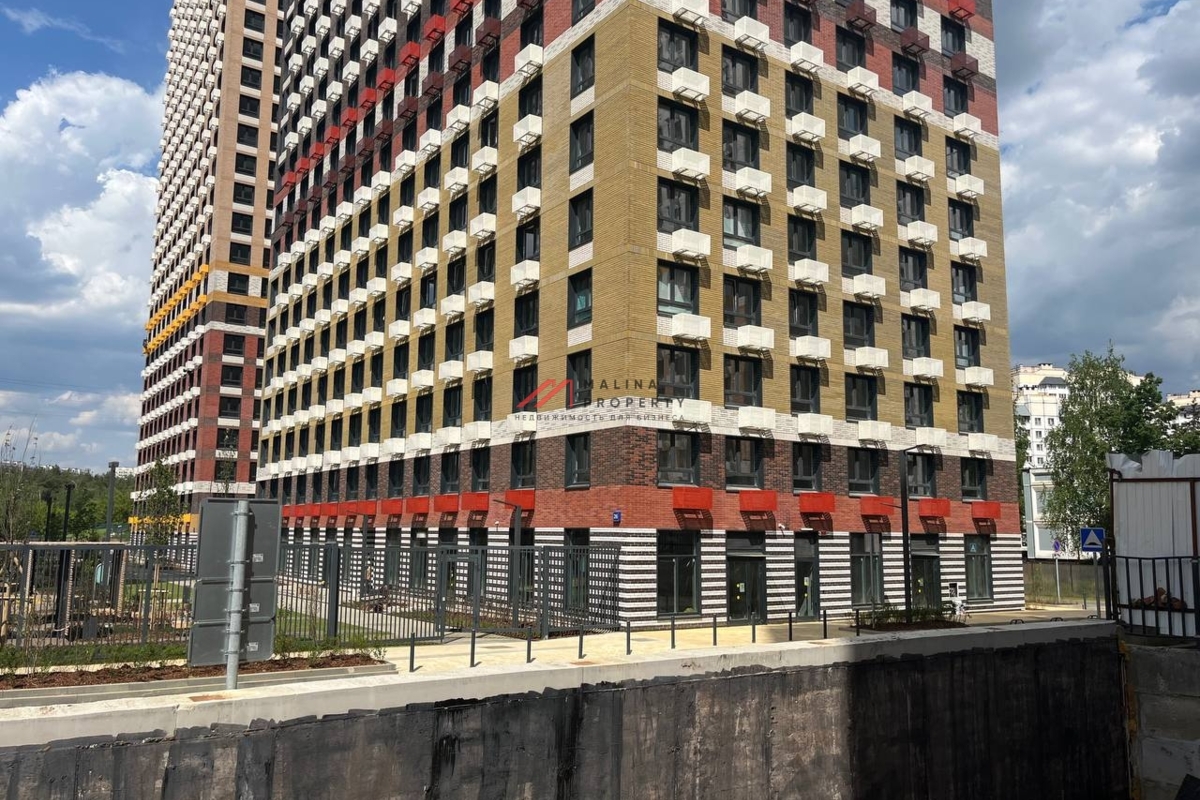Продажа помещения в ЖК "Кузьминский Лес"