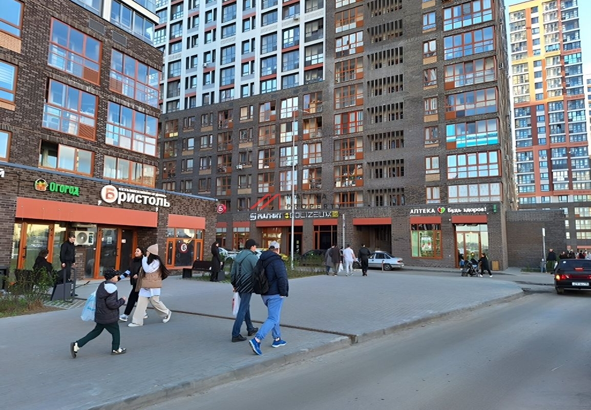Продажа помещения с арендатором Бристоль в ЖК "Новоград Павлино" 