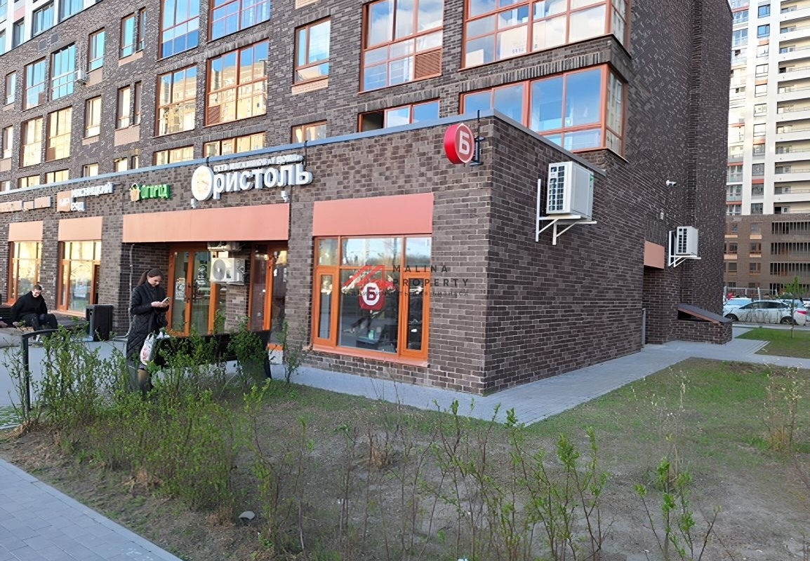 Продажа помещения с арендатором Бристоль в ЖК "Новоград Павлино" 