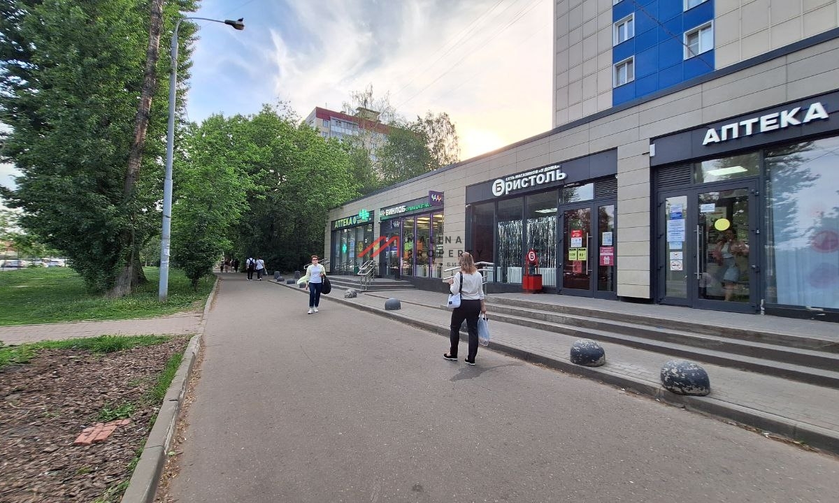 Продажа торгового помещения с арендатором аптека