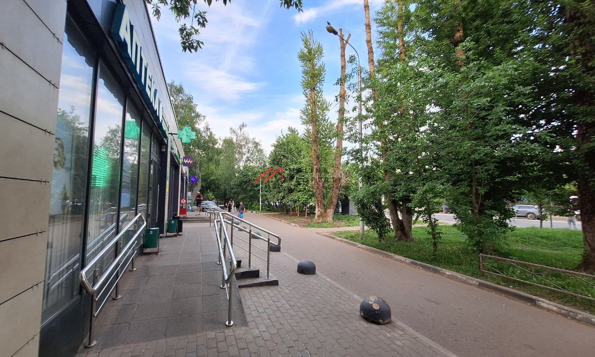 Продажа торгового помещения с арендатором аптека