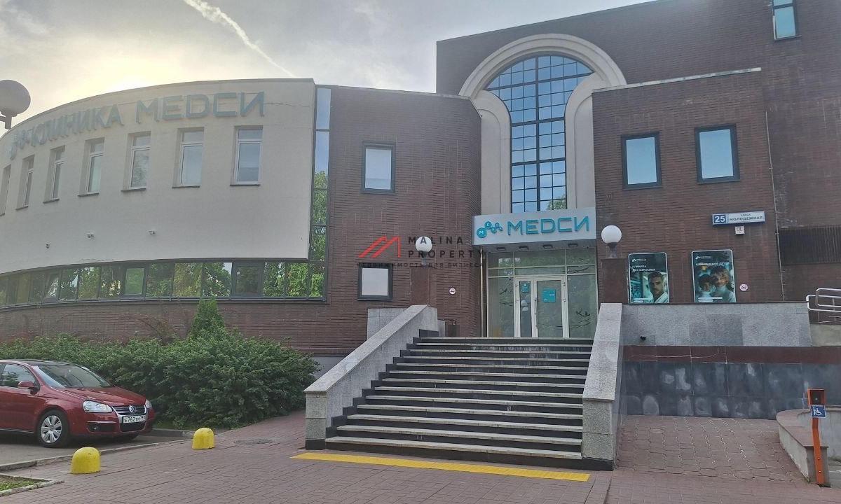 Продажа торгового здания с арендаторами в Одинцово