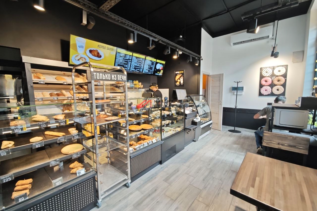 Продажа торгового помещения с пекарней Буханка и Озоном