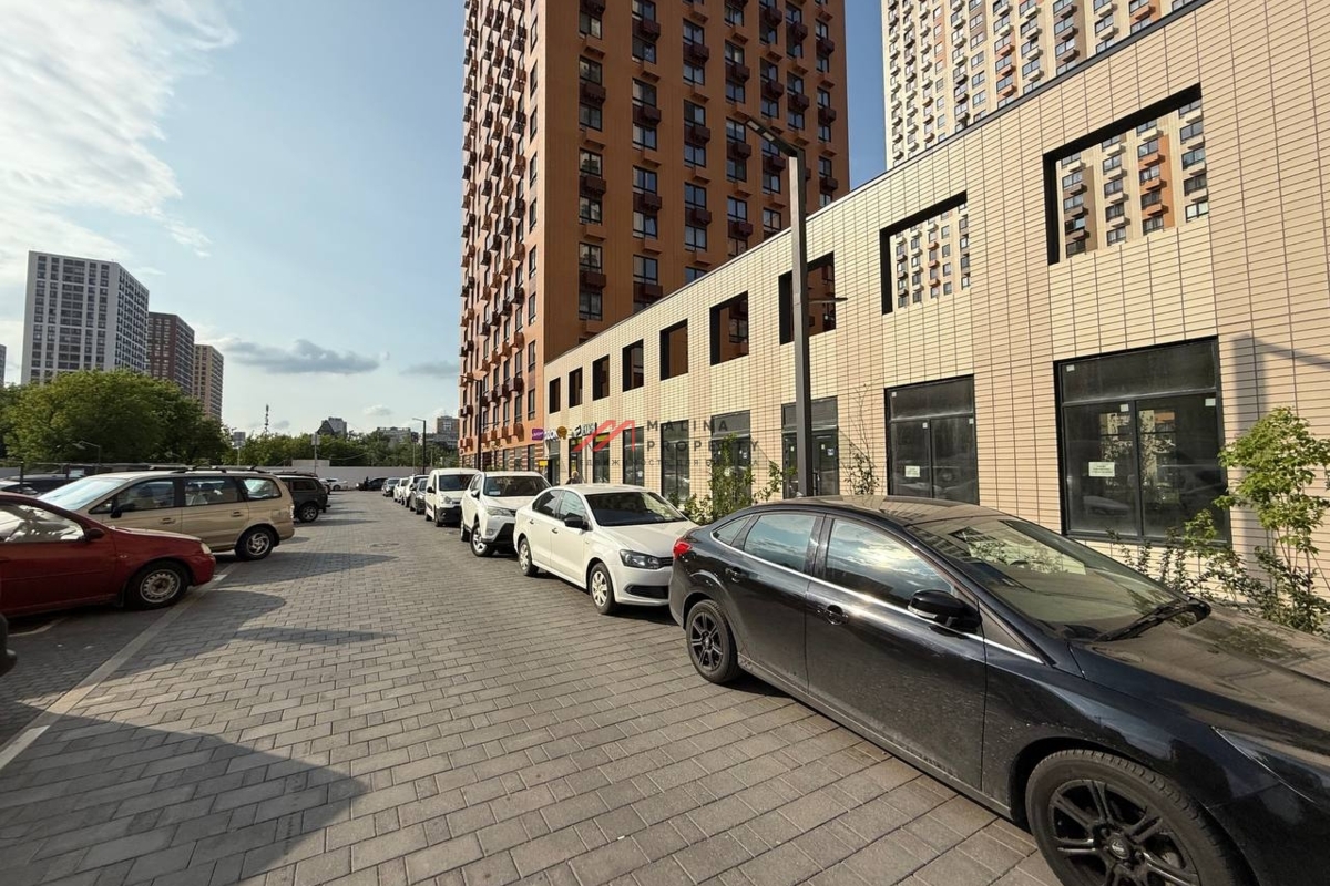 Продажа помещения в ЖК "Открытый Парк" 1-я линия