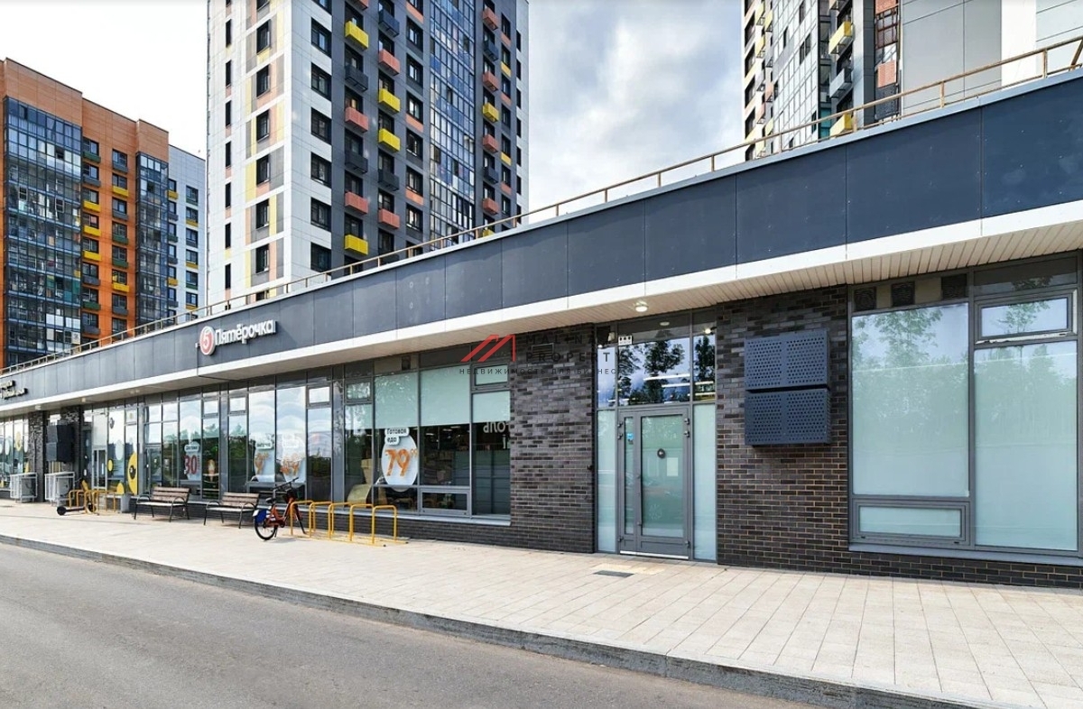 Продажа торгового помещения с супермаркетом Пятёрочка