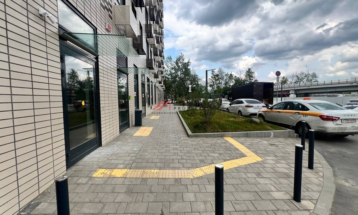Аренда торгового помещения в ЖК "Ютаново" 