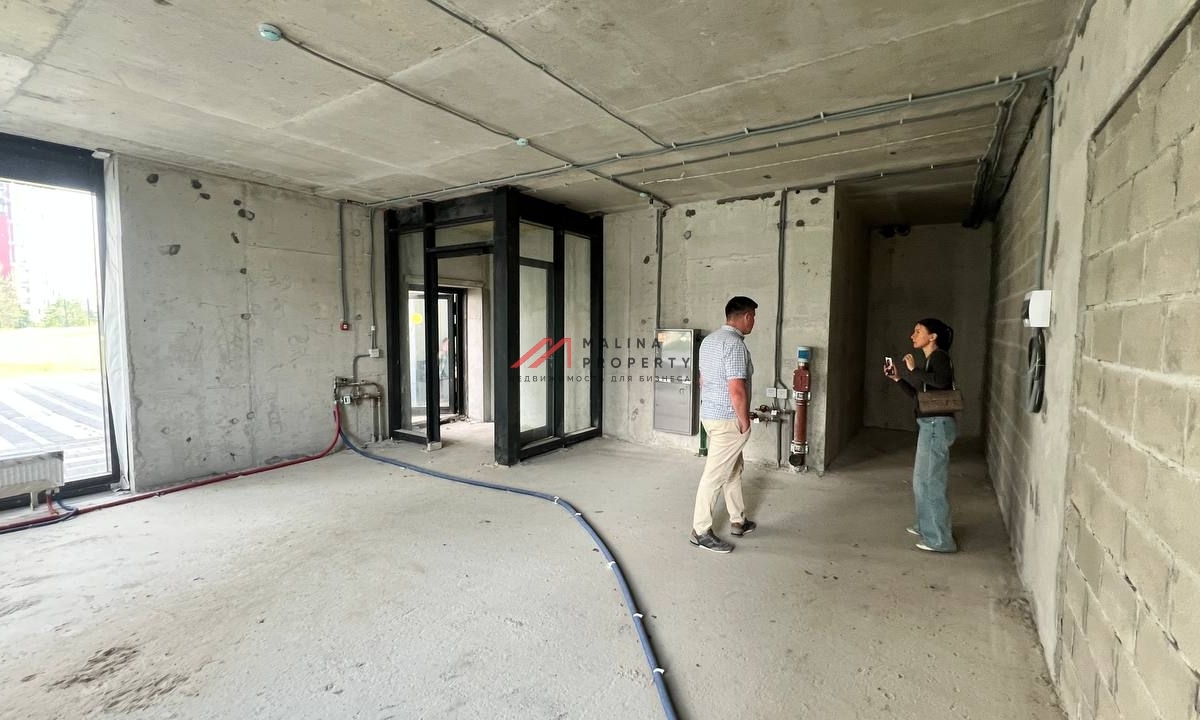 Продажа  помещения в центре жилого комплекса