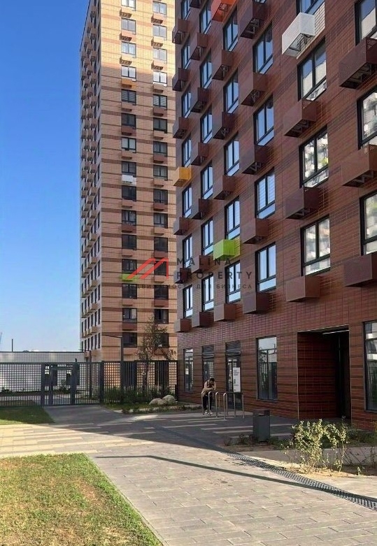 Продажа торгового помещения в ЖК "Бунинские луга"