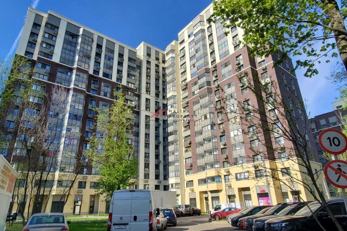 Продажа нежилого помещения в новом доме в Москве