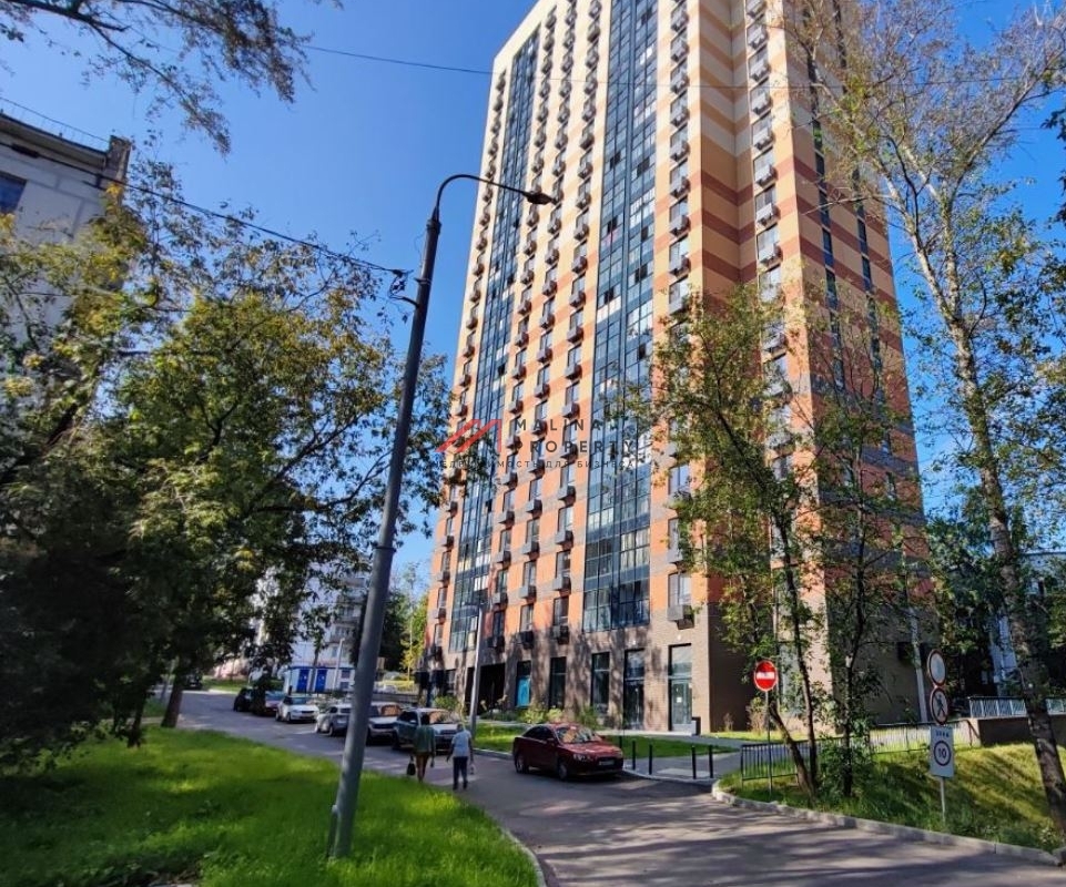 Продажа торгового помещения в новом доме 