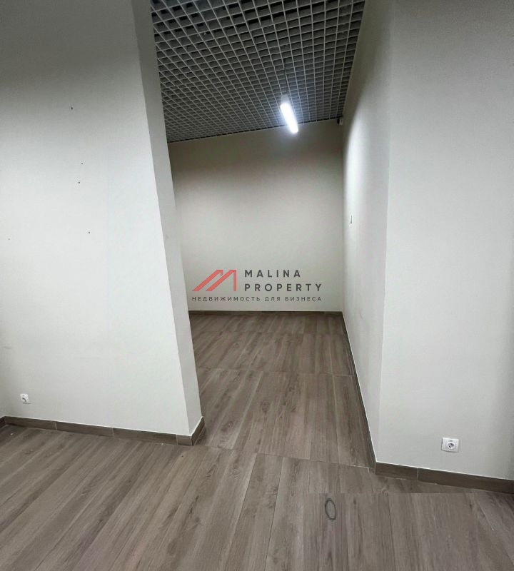 Продажа торгового помещения в новом доме 