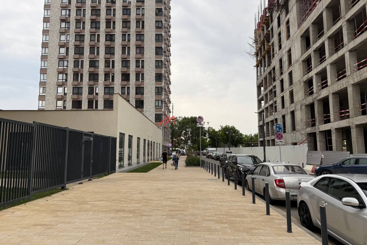 Продажа торгового помещения с супермаркетом Дикси