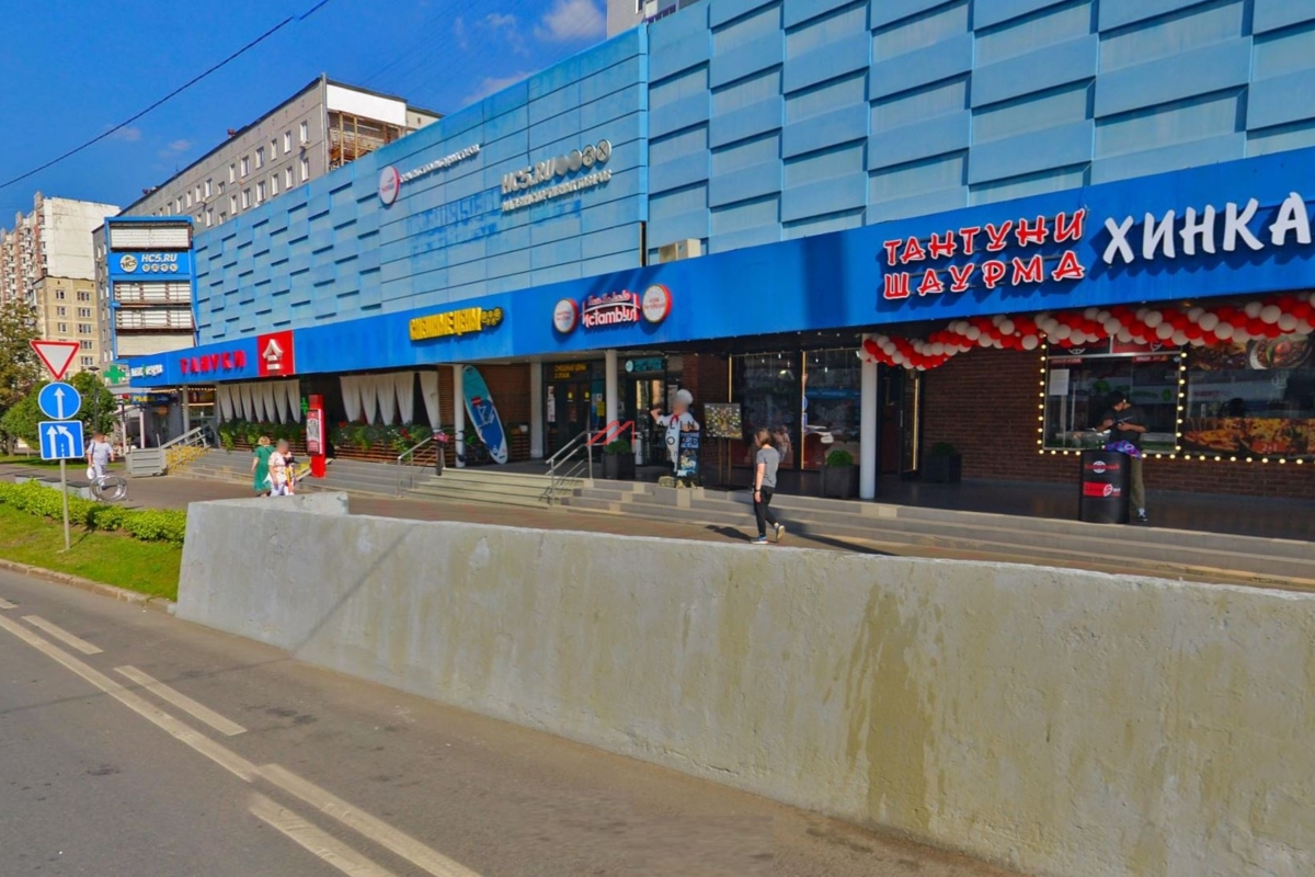 Аренда торгового помещения у метро Октябрьское поле