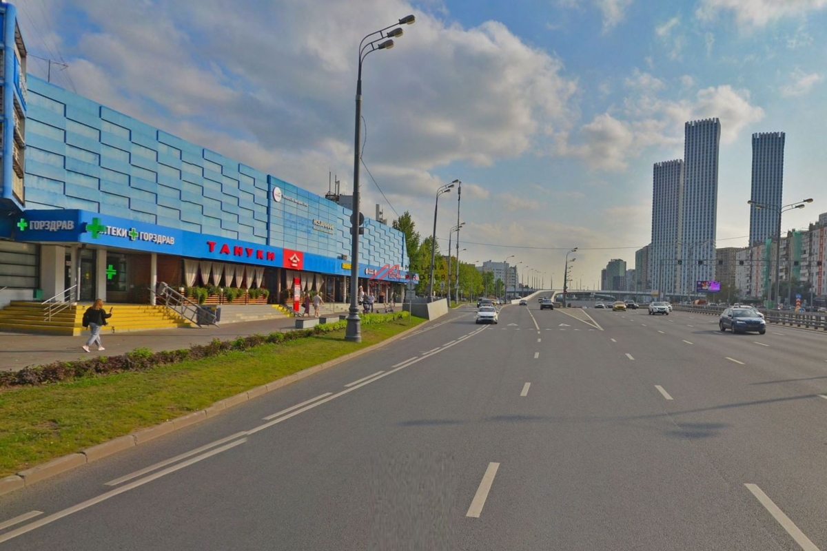 Аренда торгового помещения у метро Октябрьское поле