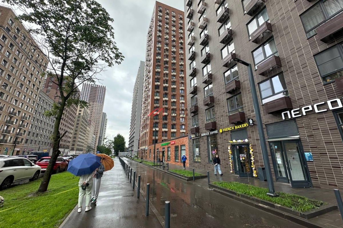 Продажа торгового помещения с сетевыми арендаторами