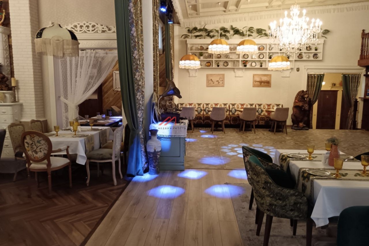 Продажа торгового центра в поселке Барвиха-Клаб