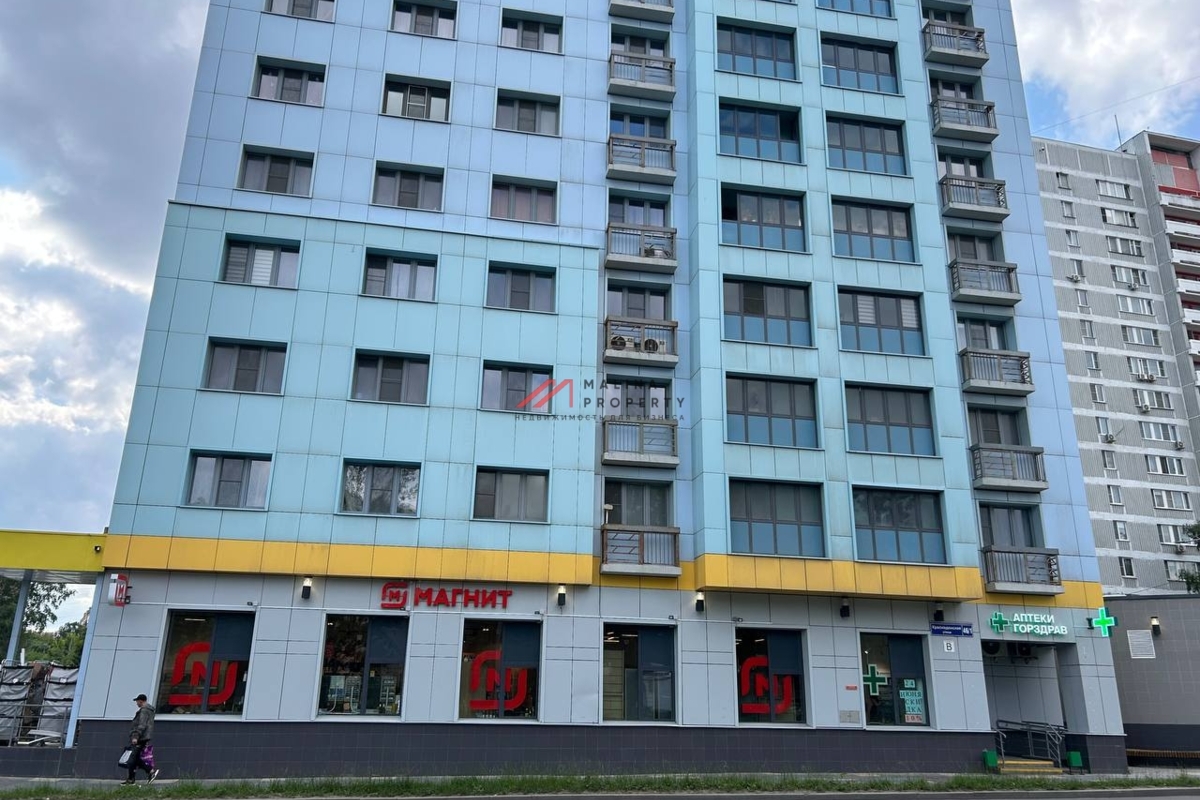 Продажа помещения c Магнитом и Горздравом