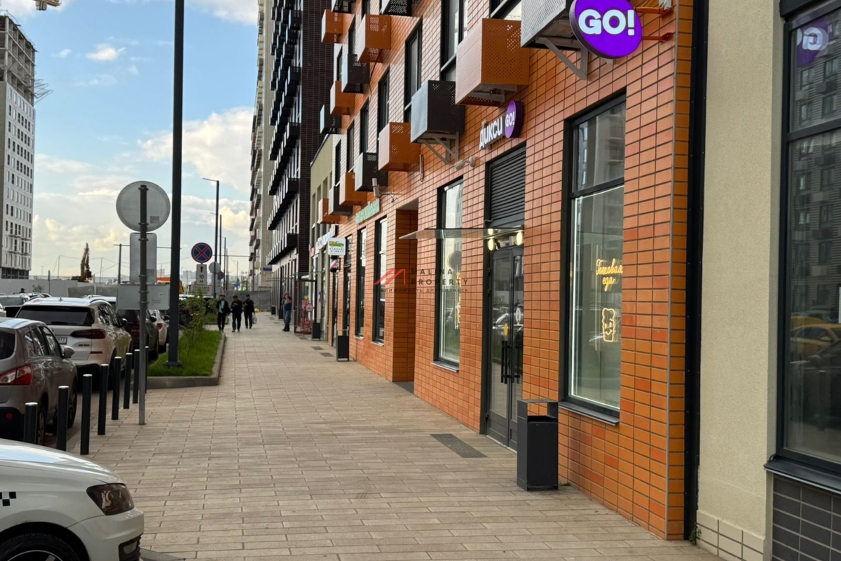 Продажа помещения с арендатором Дикси Go