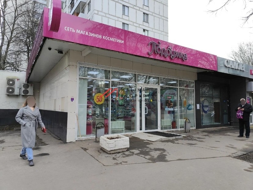 Продажа помещения с арендатором магазином Подружка