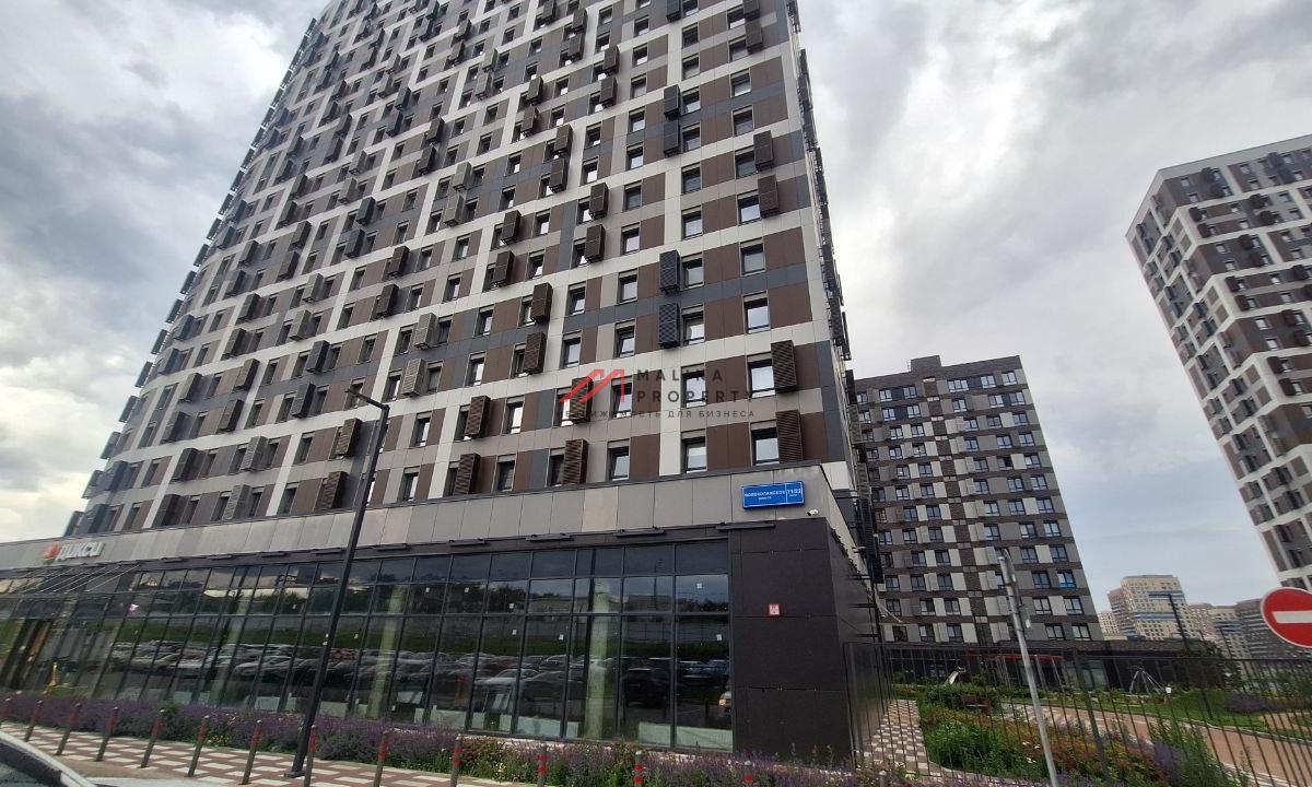 Продажа помещения с арендатором Дикси у метро Спартак