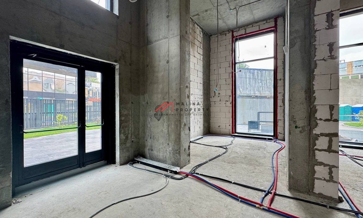 Продажа торгового помещения в жилом комплексе Режиссёр