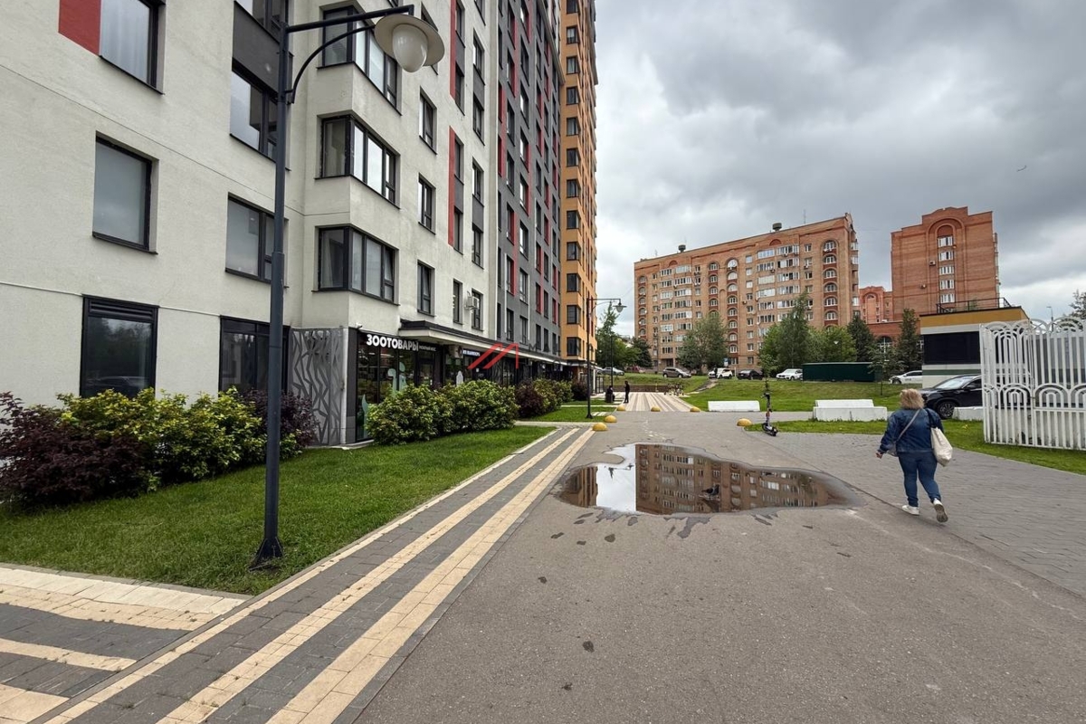 Продажа  помещения в центре жилого комплекса