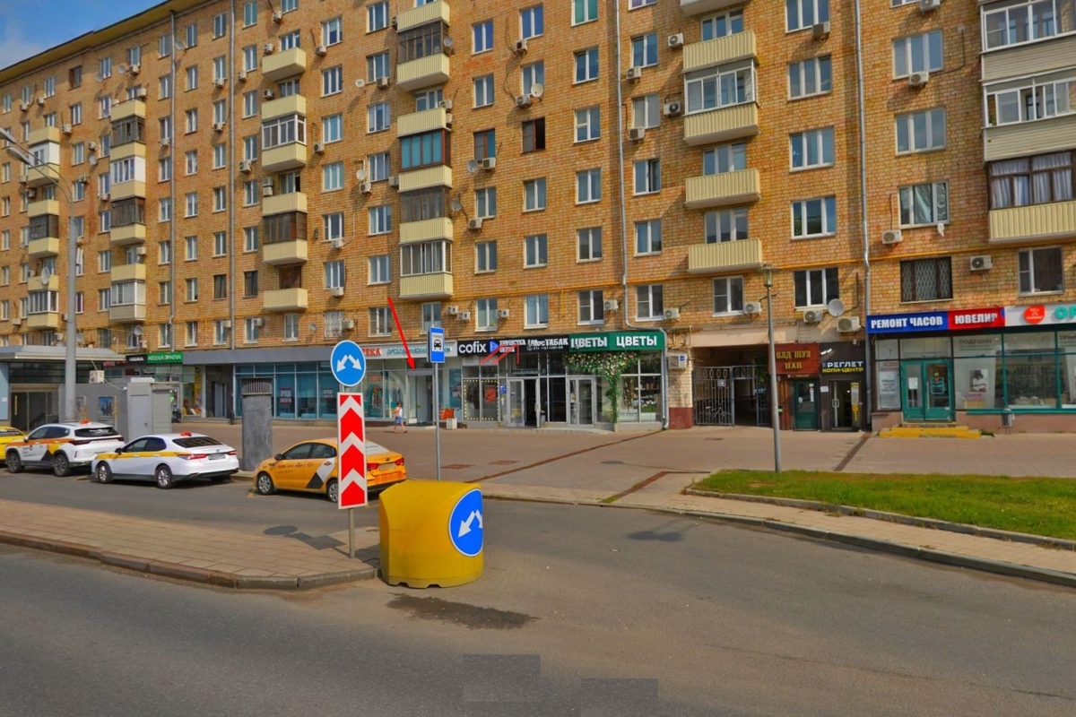 Аренда торгового помещения в 1ой минуте от м. Сокол