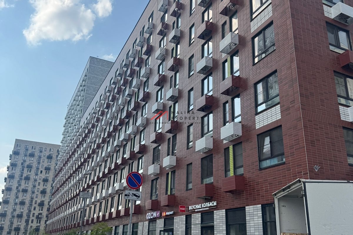 Продажа торгового помещения у метро Филатов луг