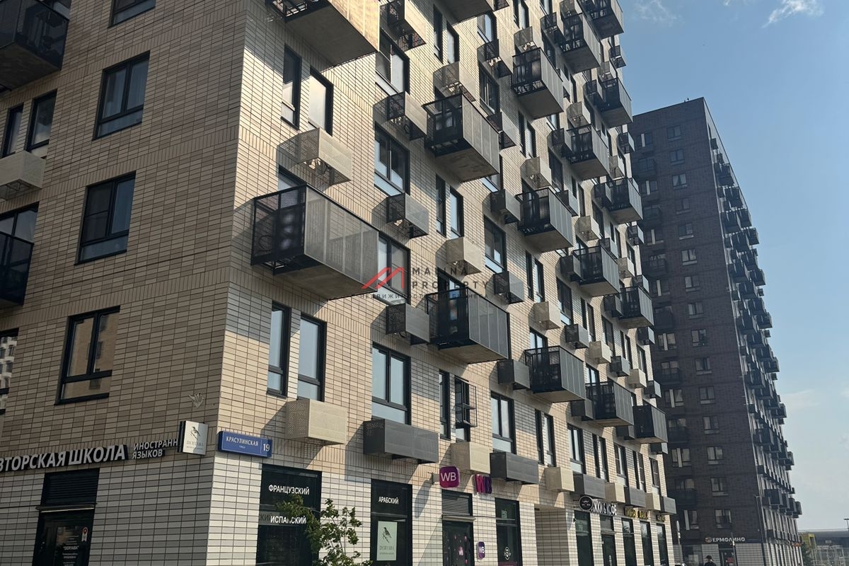 Продажа торгового помещения в ЖК "Саларьево парк" 