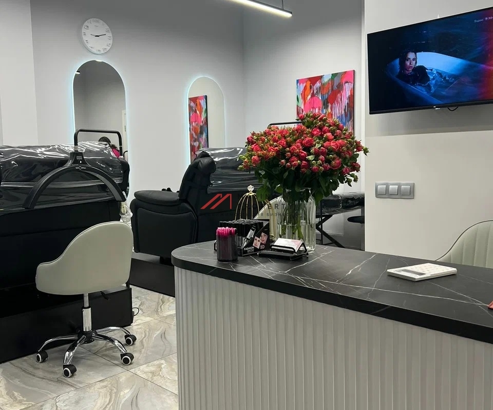 Продажа торгового помещения у метро Филатов луг