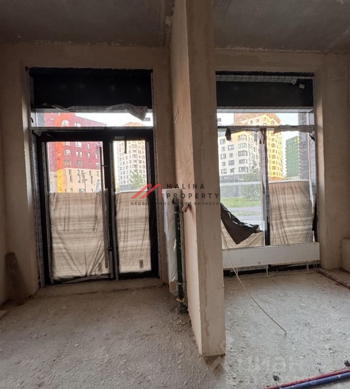 Продажа торгового помещения в ЖК "Новые Ватутинки, мкр. Центральный"
