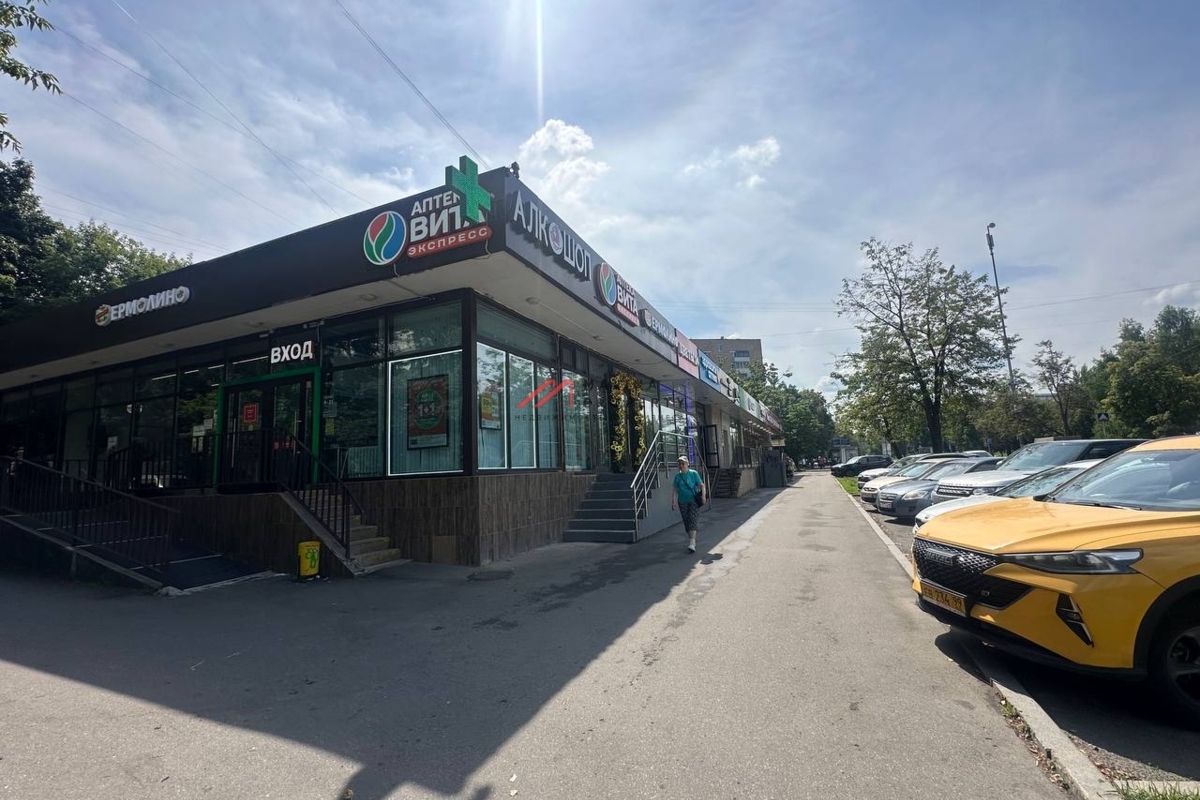 Продажа торгового помещения с арендатором аптека Вита