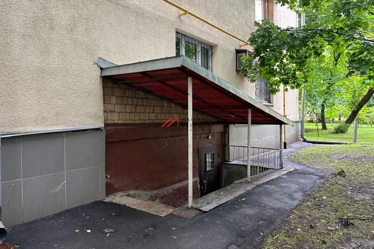 Аренда торгового помещения на Никитинской