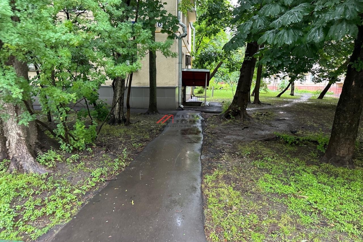 Аренда торгового помещения на Никитинской