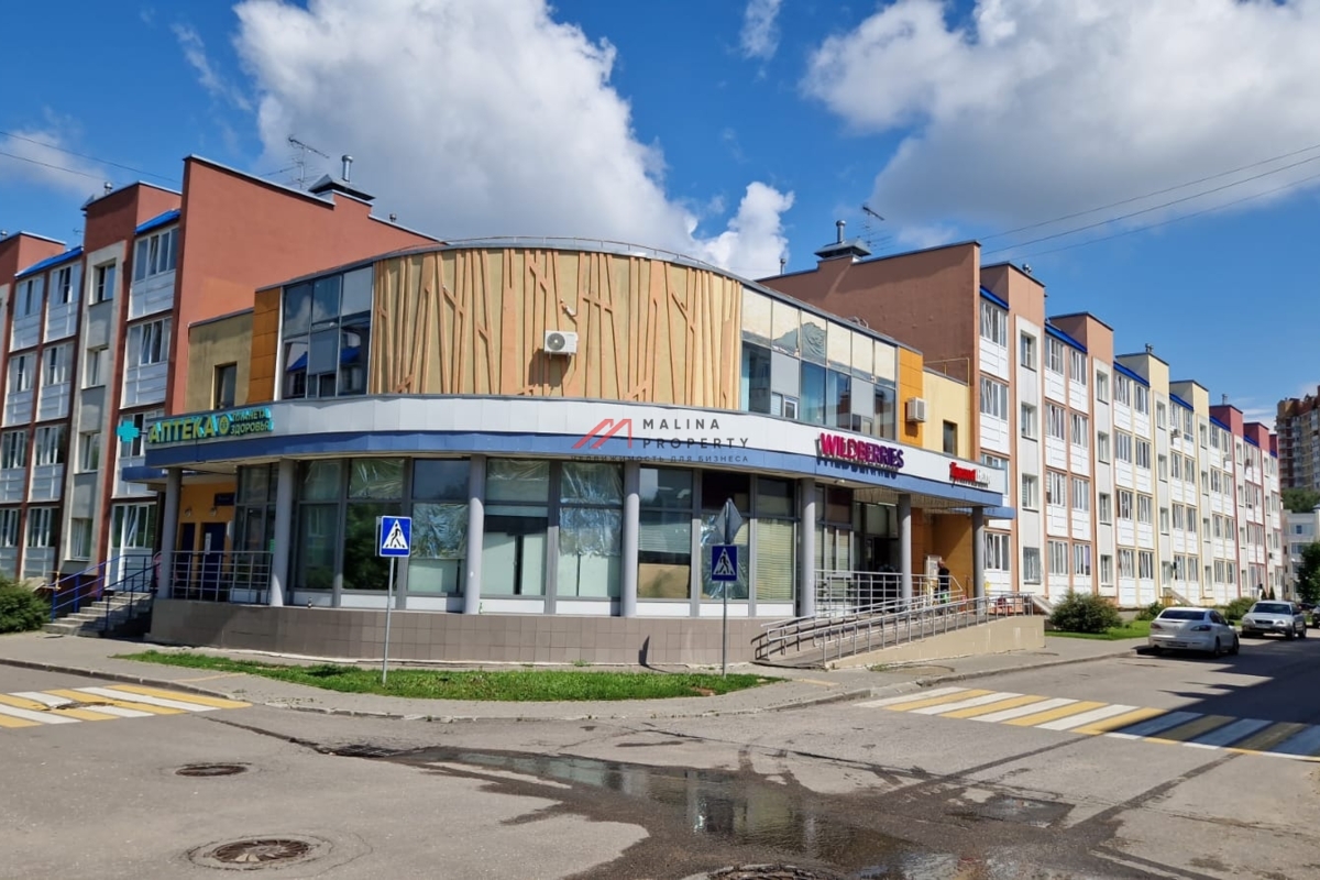 Продажа торгового помещения с сетевыми арендаторами в г. Истра 