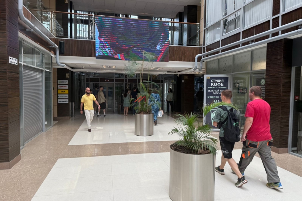 Продажа торгового помещения в БЦ "Омега Плаза"