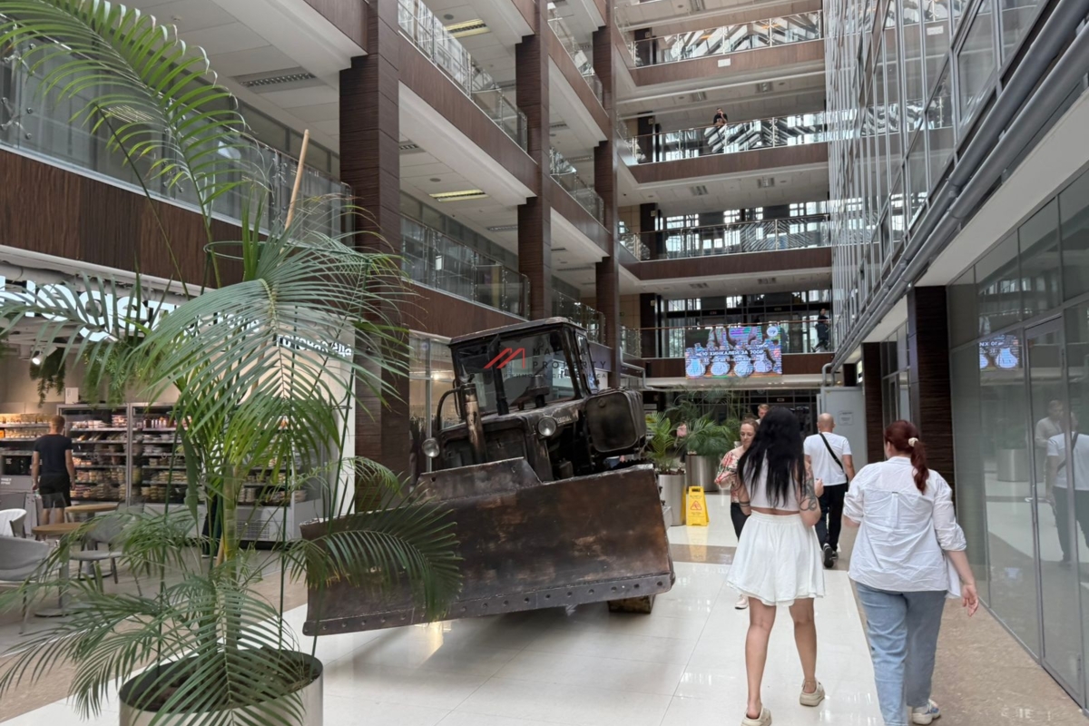 Продажа торгового помещения в БЦ "Омега Плаза"