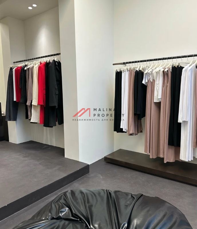 Продажа торгового помещения  на Менделеевской