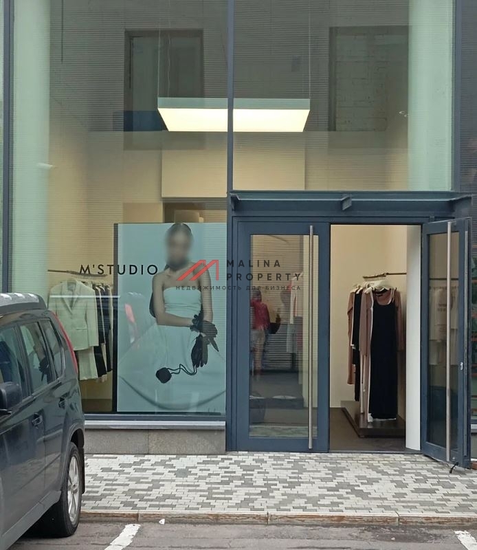 Продажа торгового помещения  на Менделеевской