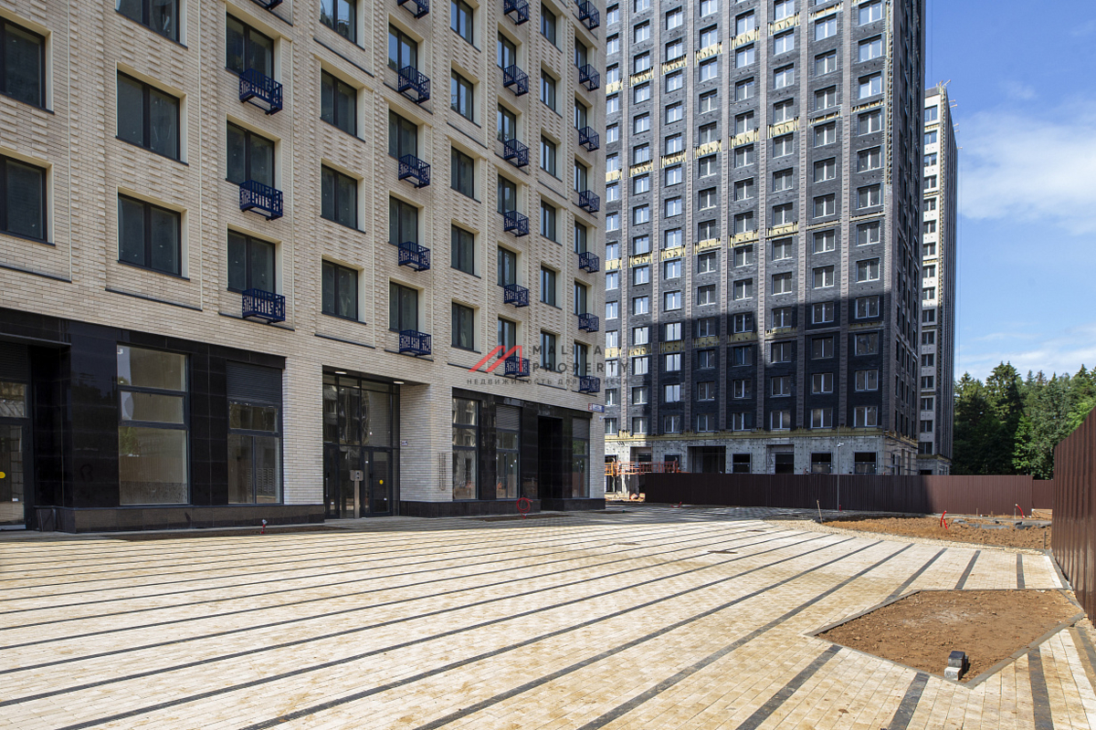 Продажа торгового помещения в новостройке