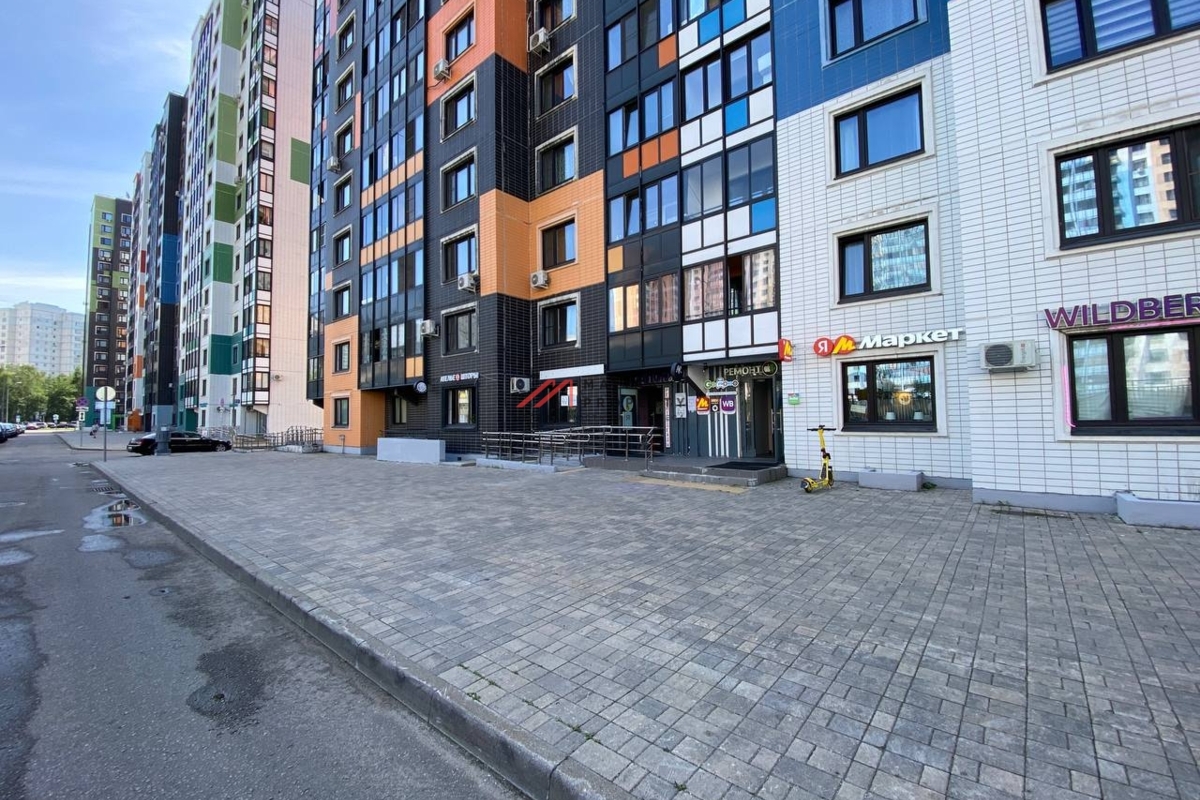 Продажа торгового помещения с сетевыми арендаторами